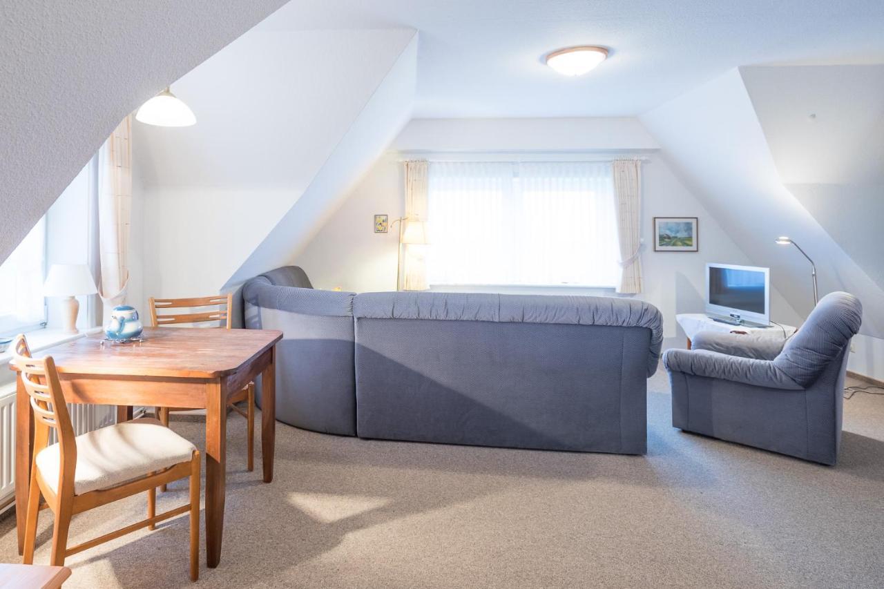 Direkt Am Deich - Ferienwohnung Amrum Im Gaestehaus Am Badedeich Dagebüll Buitenkant foto